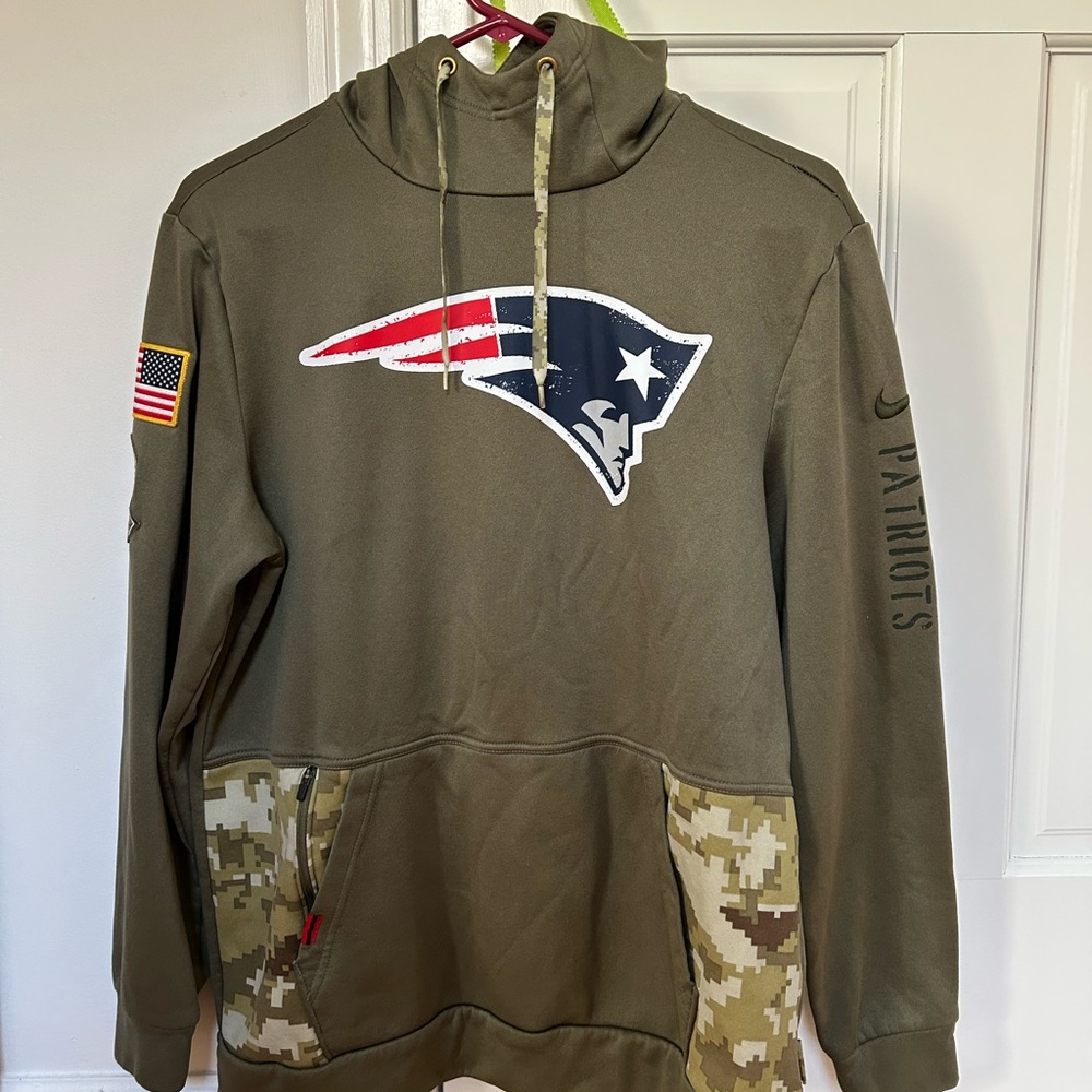 Nike Patriots Hoodie - Olive Camo